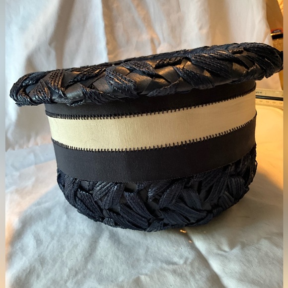 Antique straw pillbox hat - Picture 5 of 9